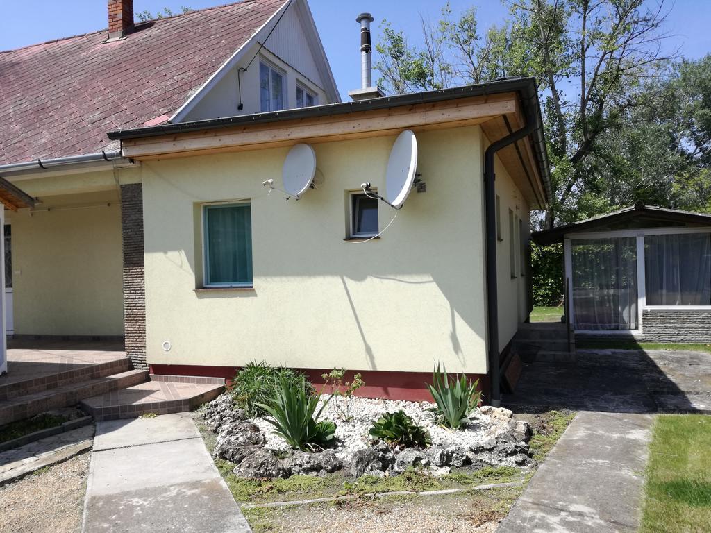 Margareta Apartmanhaz Apartment Balatonboglár Exterior foto
