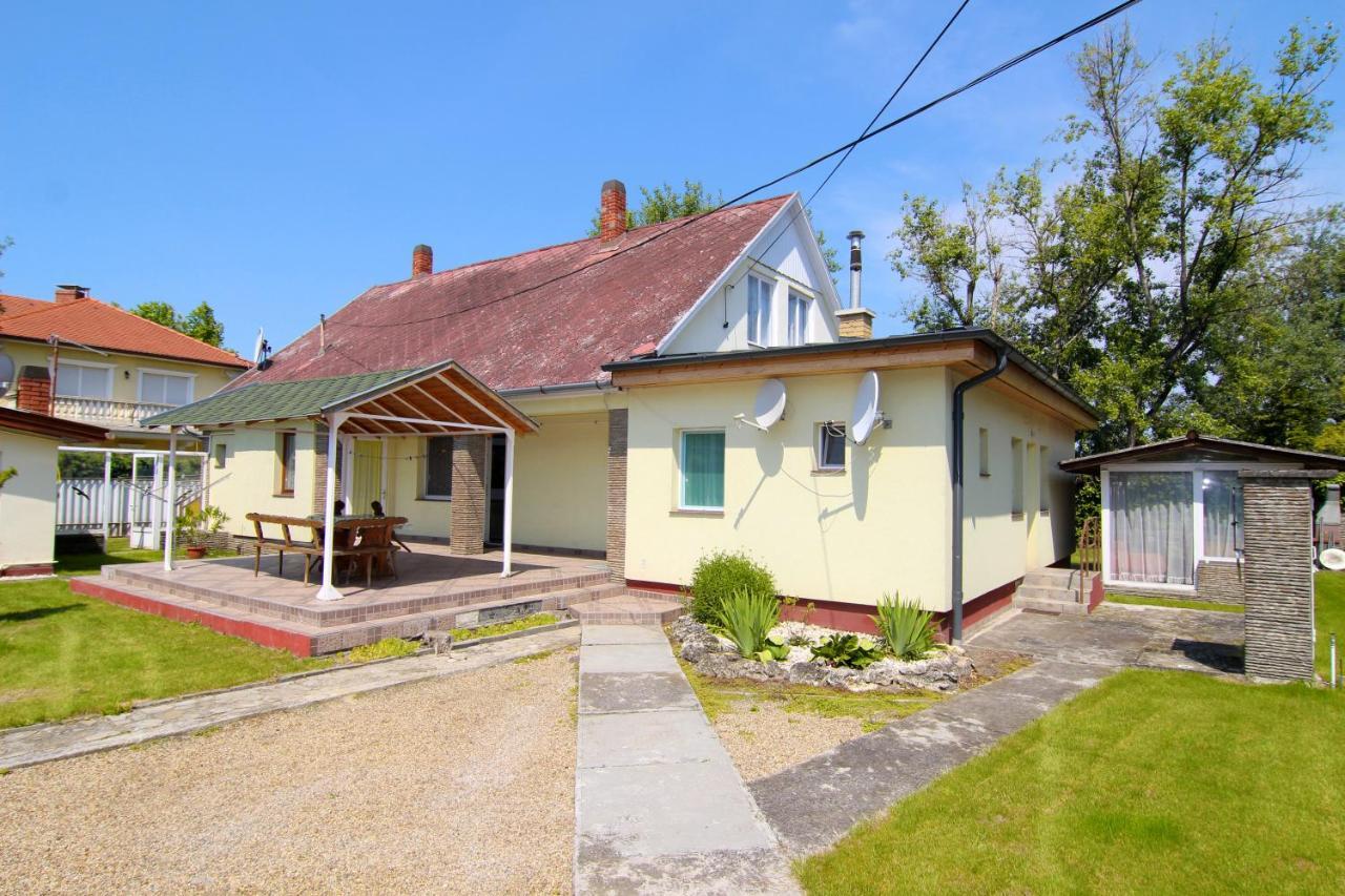 Margareta Apartmanhaz Apartment Balatonboglár Exterior foto